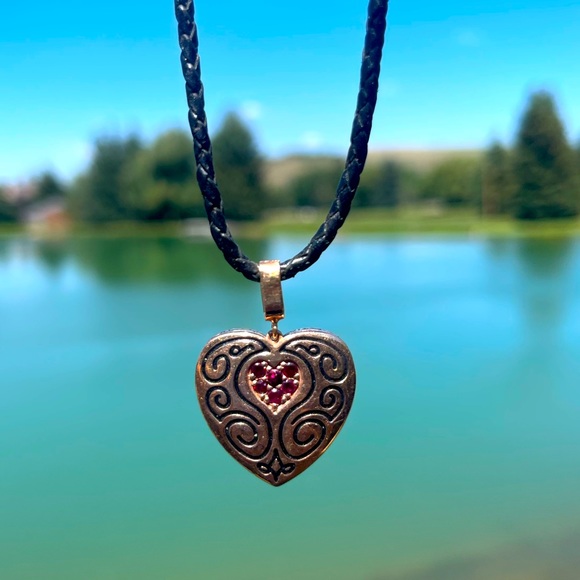 Rose Gold Ruby Heart - Picture 4 of 7